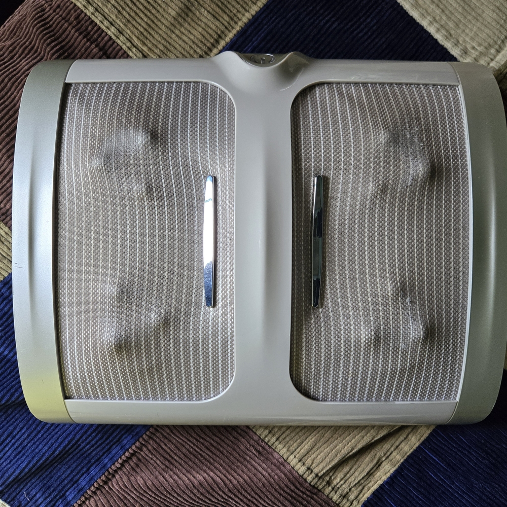 ⭐️Homedics Silver and Gray Shiatsu Foot Massager⭐️